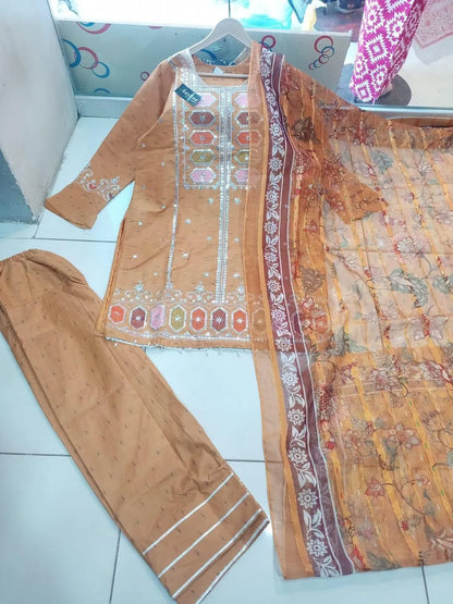 Elegant 3-Piece Eid Shirt with Embroidered Floral Dupatta