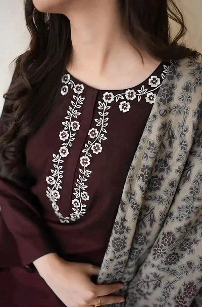 Women Embroidered Maroon Kurta with Floral Shawl